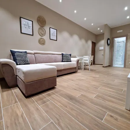 Piccole Donne Napoli