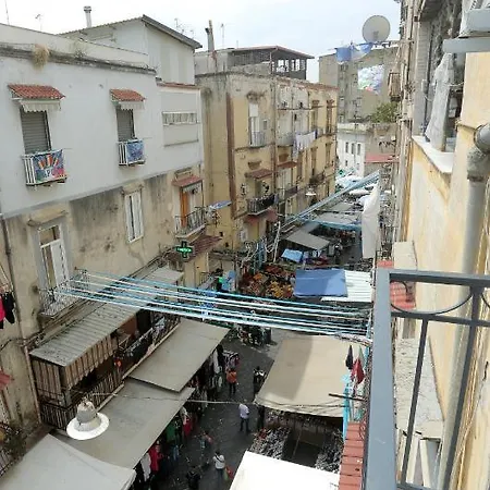 Piccole Donne * Naples